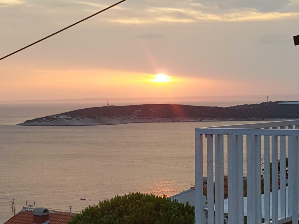 Modern Two Floors Apartment With A Beautiful View Martinšćica Εξωτερικό φωτογραφία